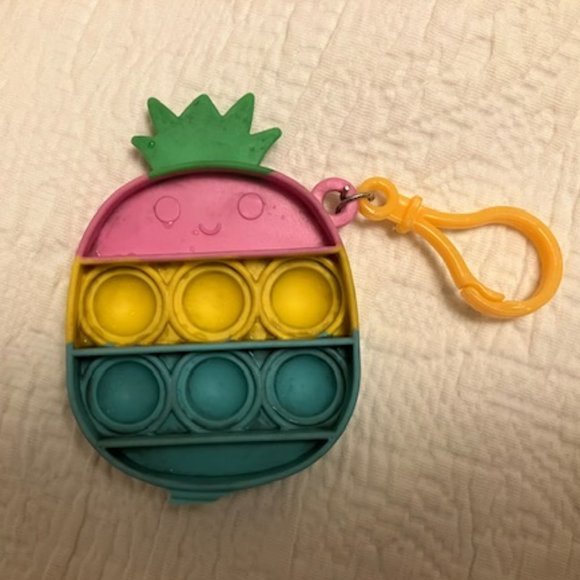 Pineapple Poppits Fidget Keychain Toy - Picture 2 of 3